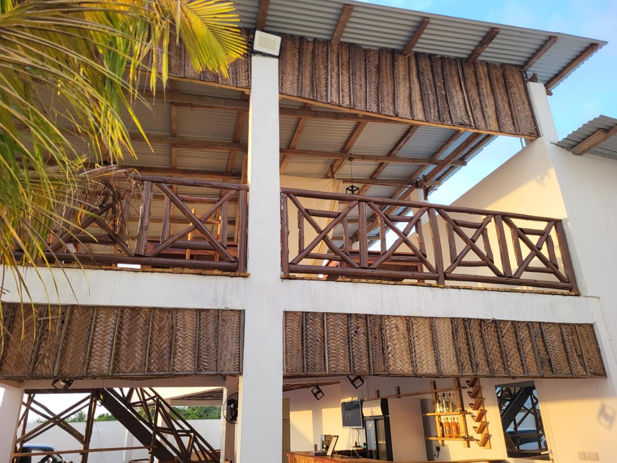 Andy's Hotel